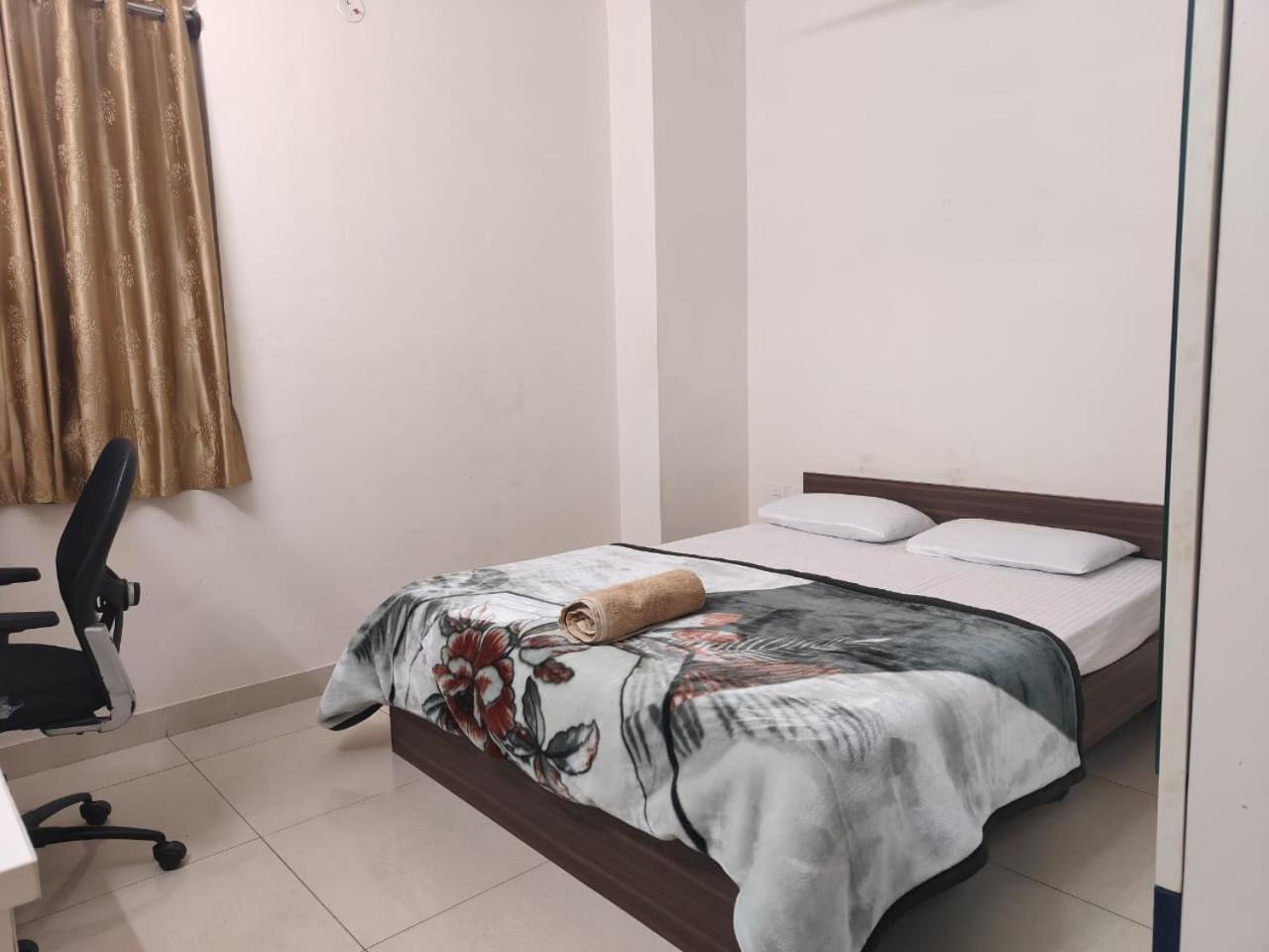 Apartment Modern 3bhk With Fully Equipped Kitchen On 15floor Only For Families Bangalore