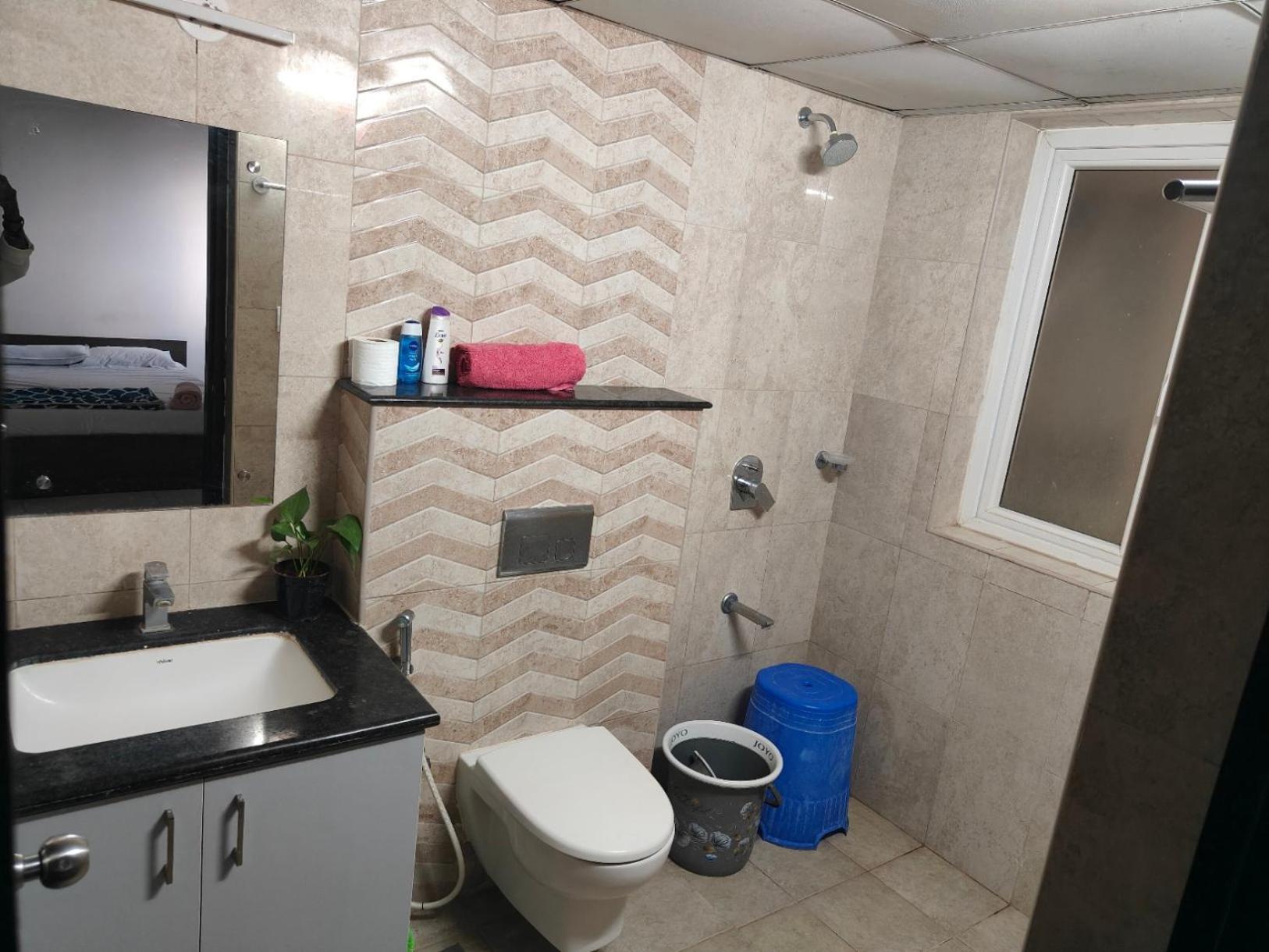 Modern 3bhk With Fully Equipped Kitchen On 15floor Only For Families *
