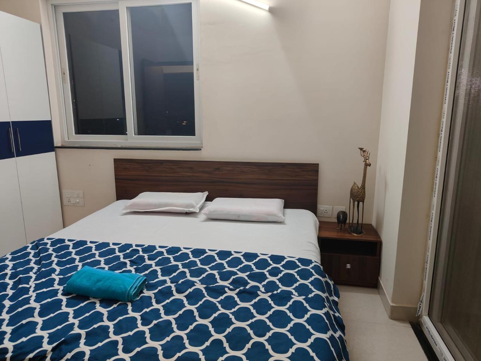 Modern 3bhk With Fully Equipped Kitchen On 15floor Only For Families