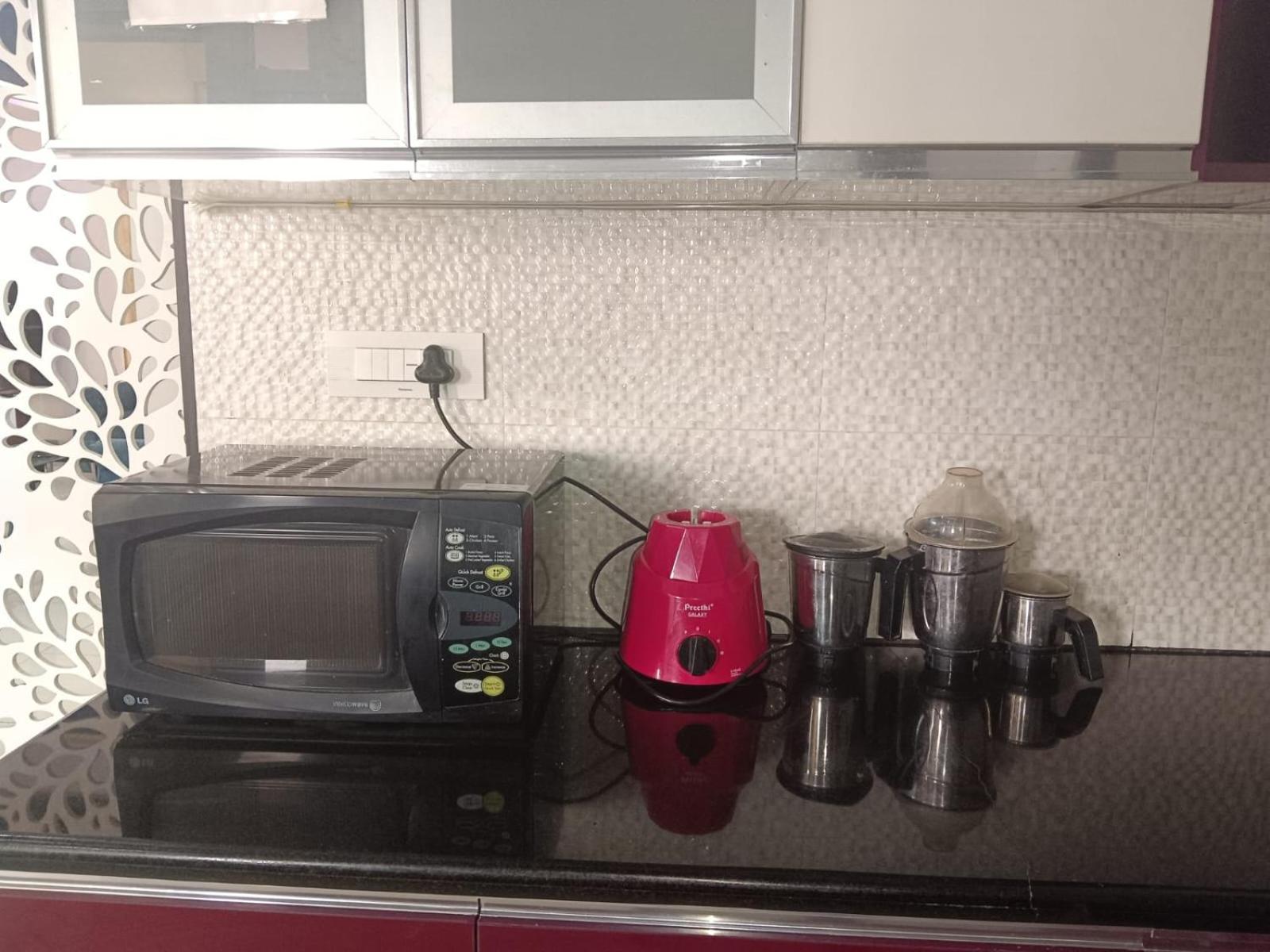 Modern 3bhk With Fully Equipped Kitchen On 15floor Only For Families Apartment *