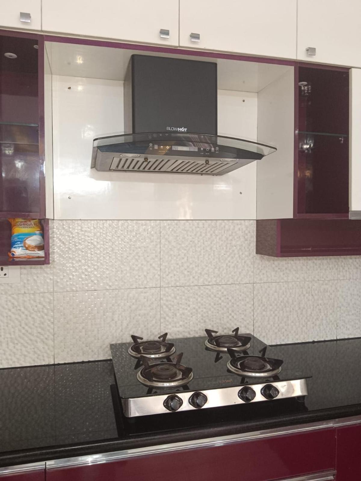 Apartment Modern 3bhk With Fully Equipped Kitchen On 15floor Only For Families *