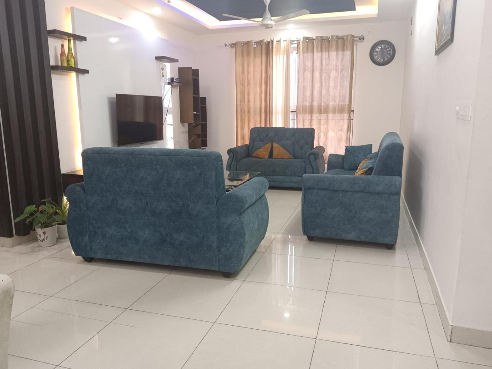 Modern 3bhk With Fully Equipped Kitchen On 15floor Only For Families * Bangalore