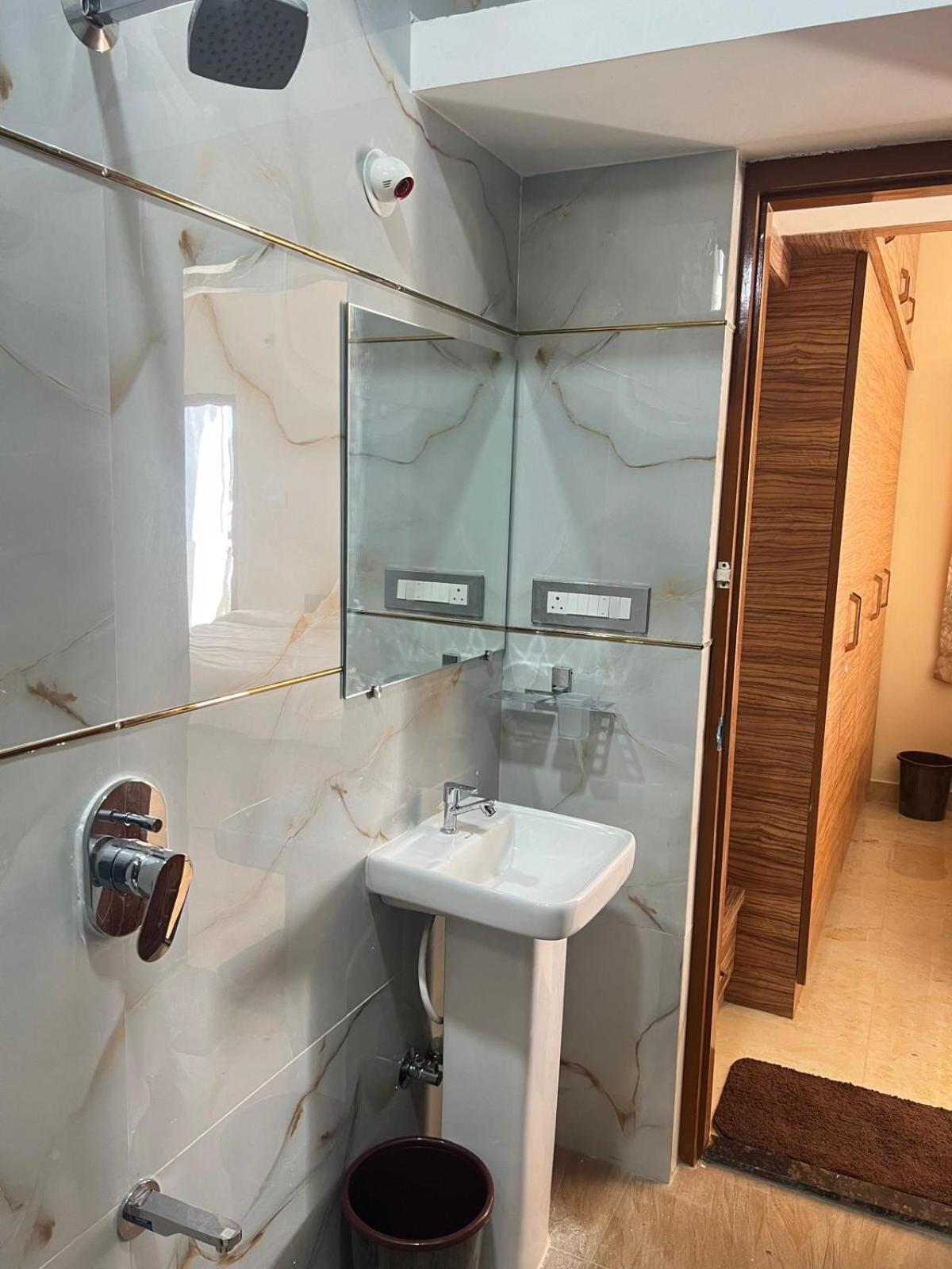 Western Royal Homes Apartamento *