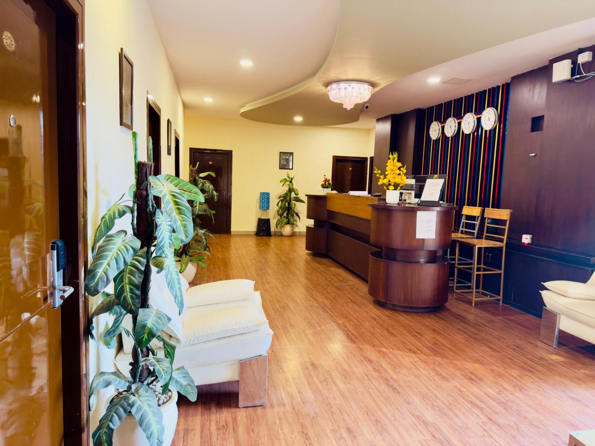 Hotel New Blue Rocks Sarjapur 3*