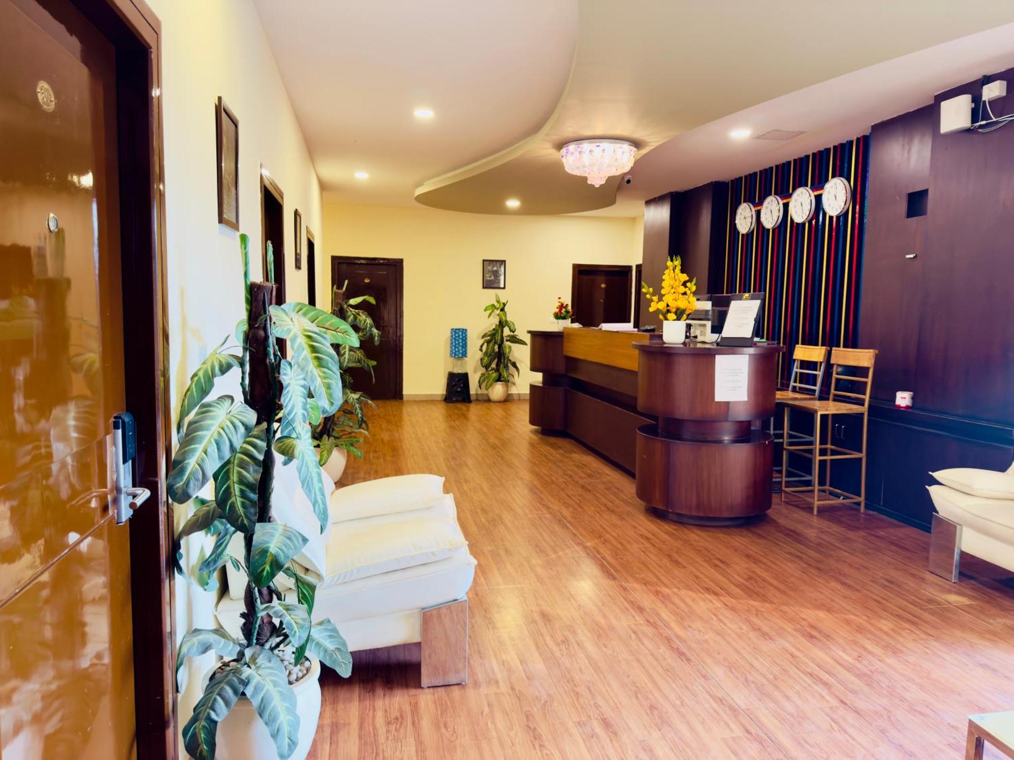 New Blue Rocks Sarjapur Hotel 3*