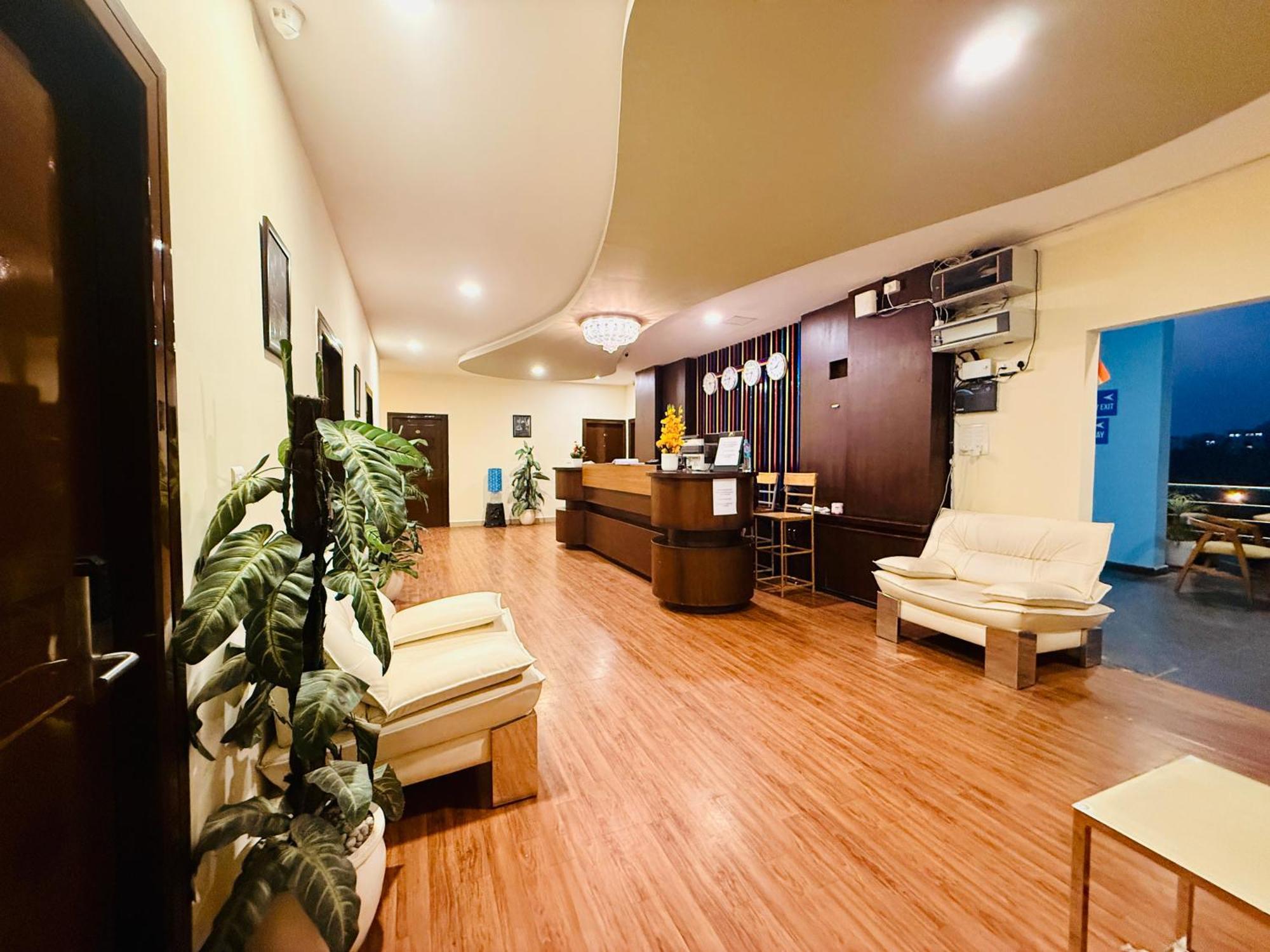 New Blue Rocks Sarjapur 3* Bangalore