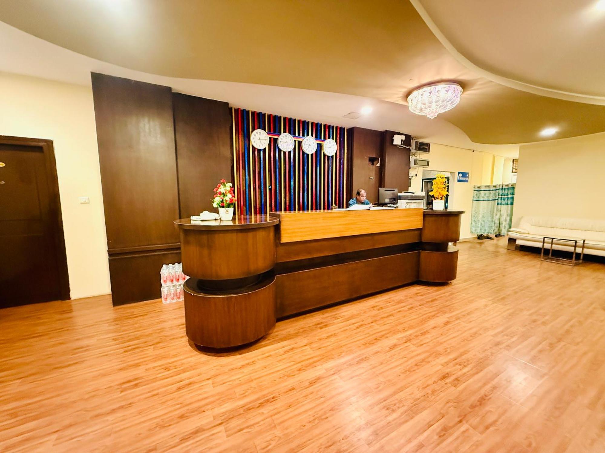 Hotel New Blue Rocks Sarjapur 3*