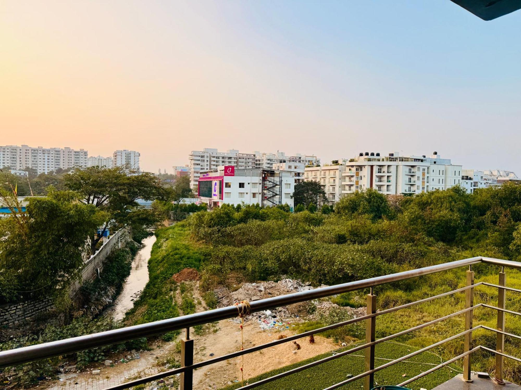 New Blue Rocks Sarjapur Hotel 3*