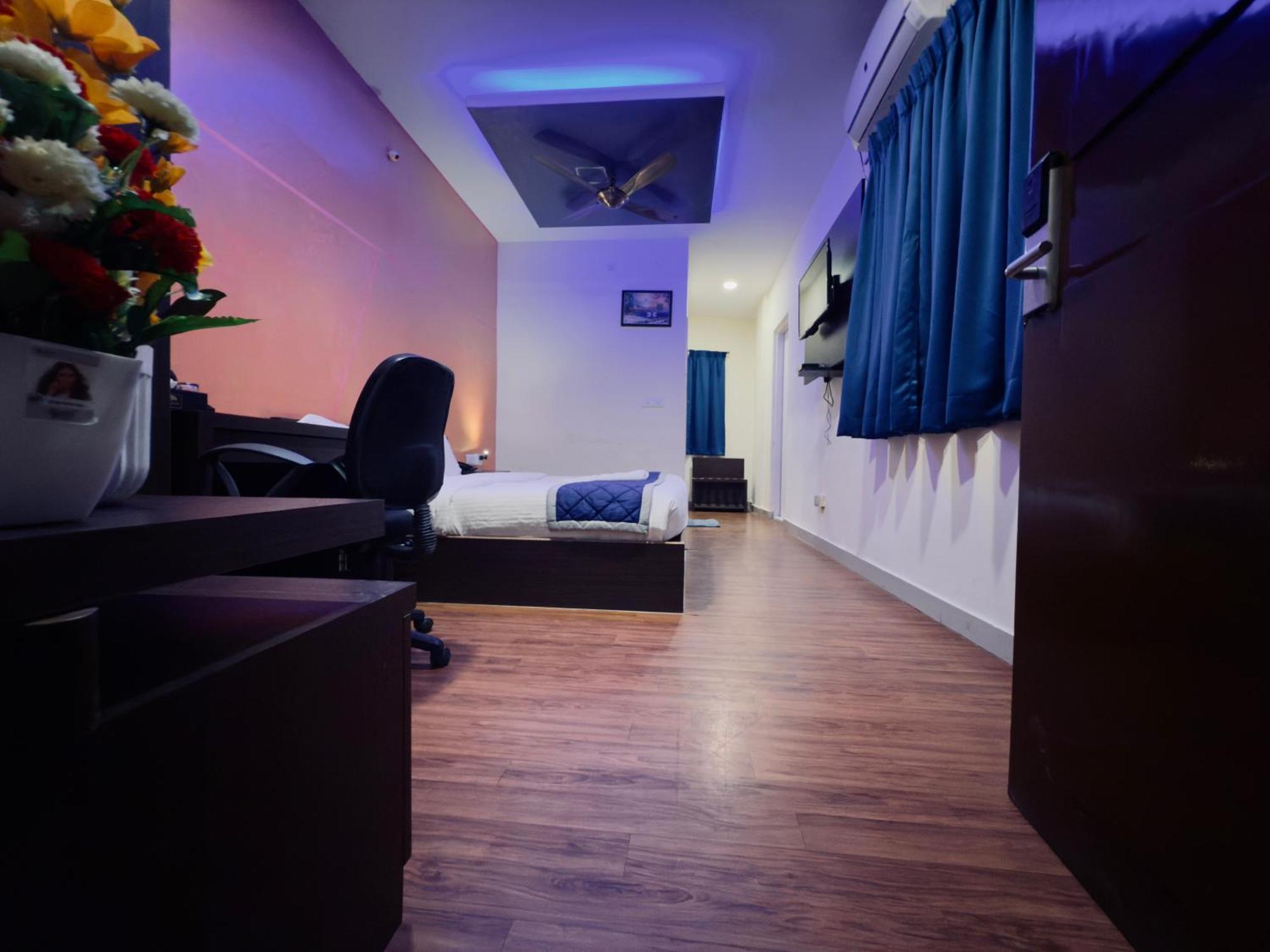 New Blue Rocks Sarjapur Hotel 3*