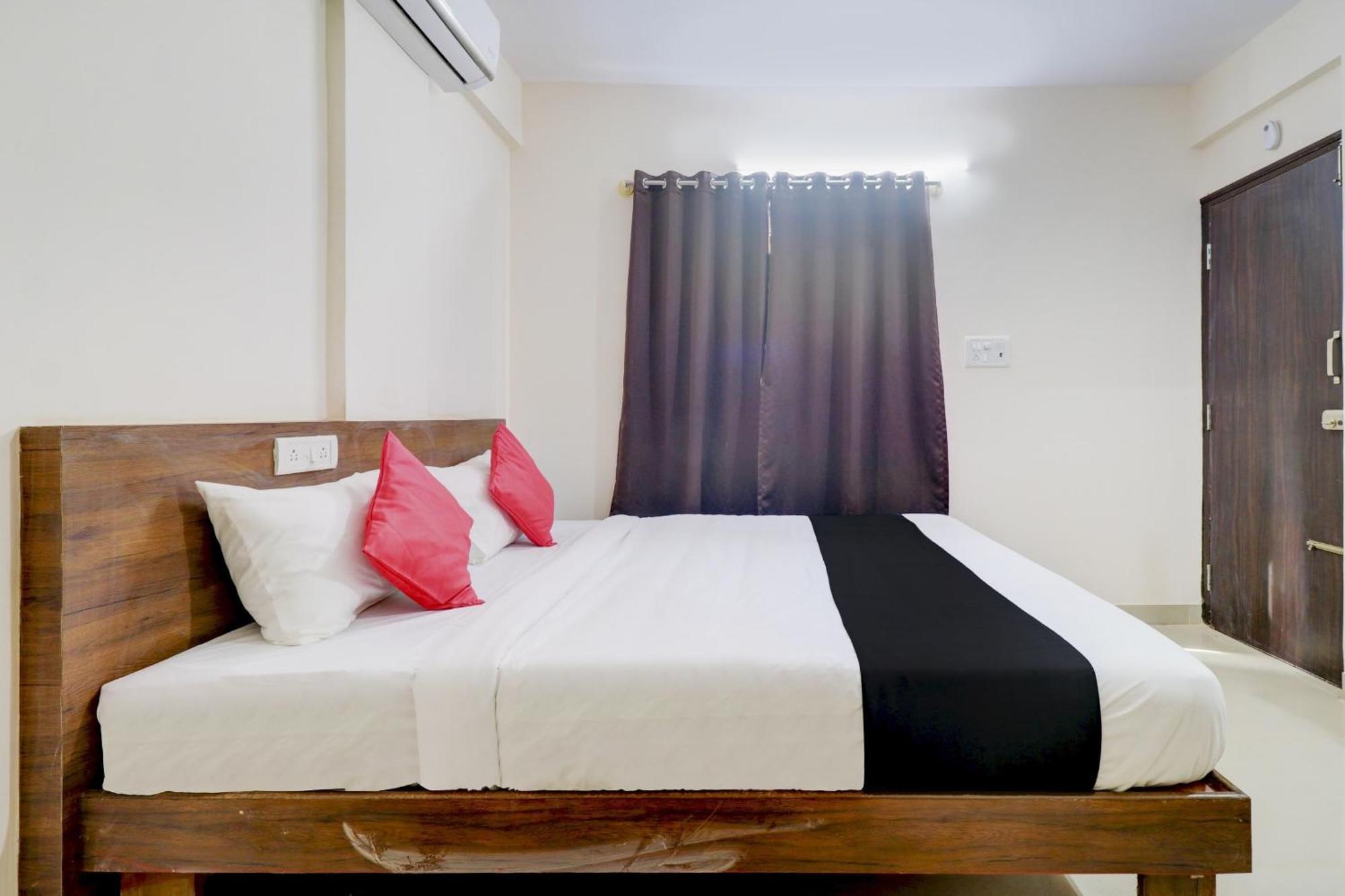 O Elite Lifestyle Red Rose Near 7d Voyage Hotel