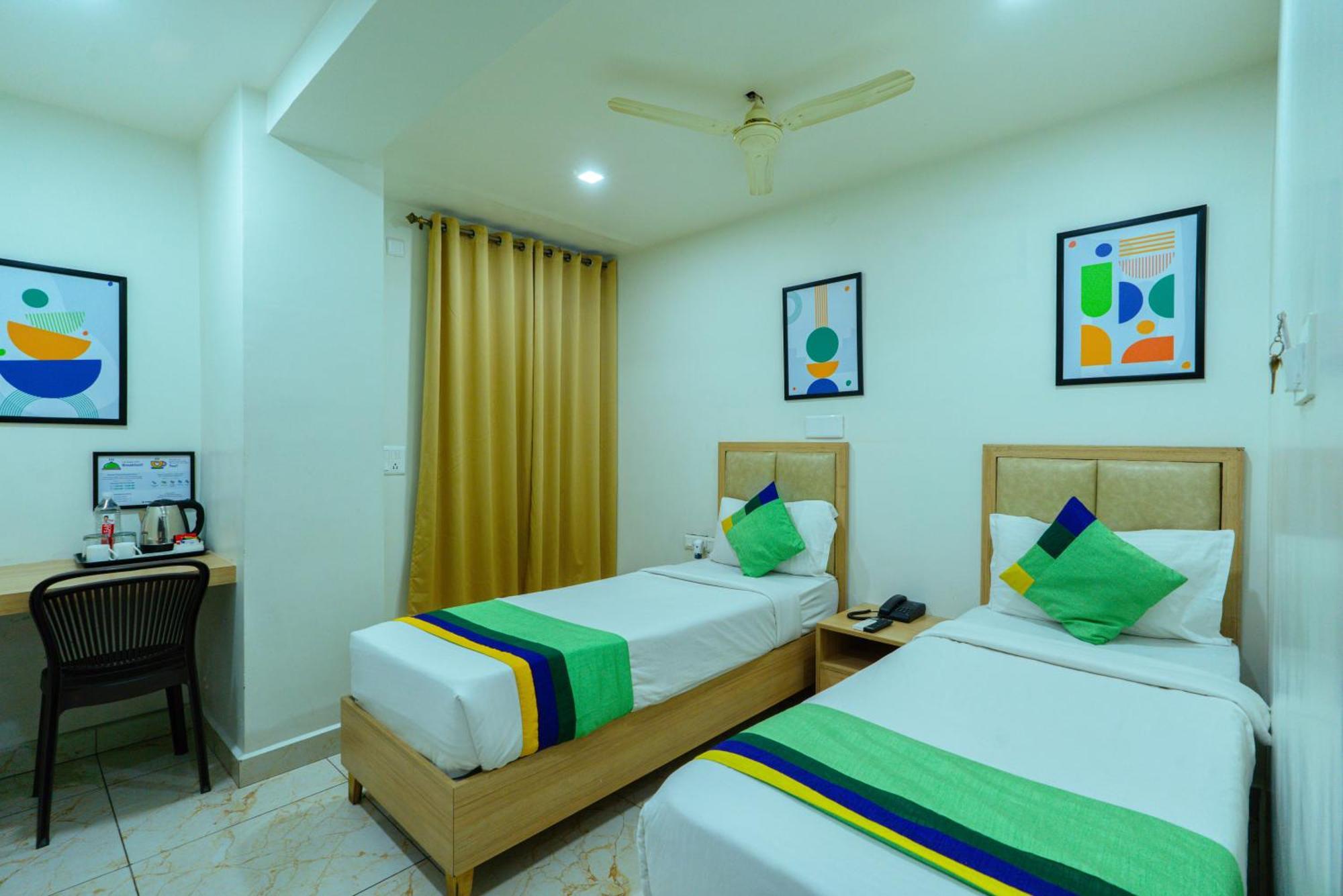 Hotel Treebo Elmas Grand