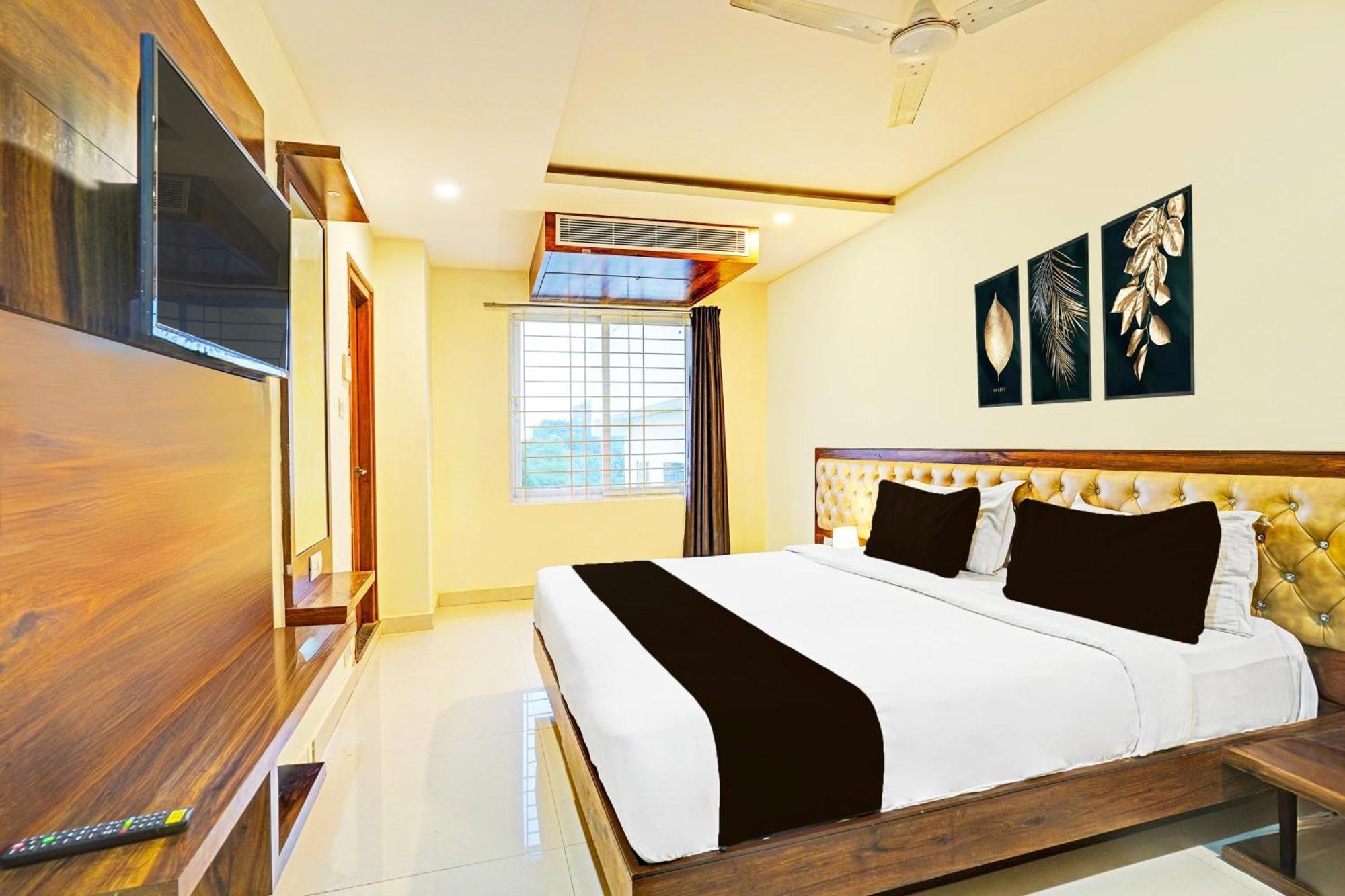 Super Townhouse Itpl Formerly Royal 4*
