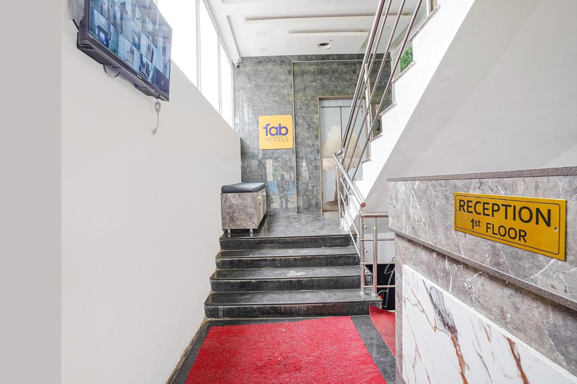 Fabhotel Rlv Palace - Nr Kengeri Satellite Town Hotel Bangalore