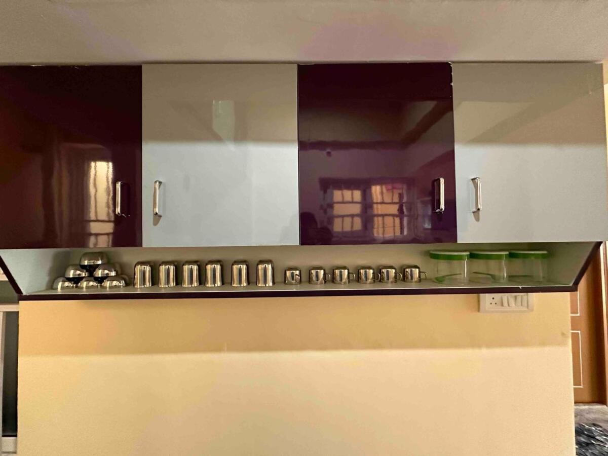 Wonderful 2bhk 950m From Jp Nagara Metro 3rd Floor Apartment *