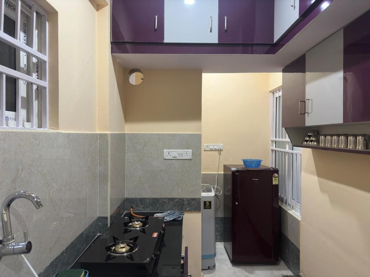Wonderful 2bhk 950m From Jp Nagara Metro 3rd Floor Apartment