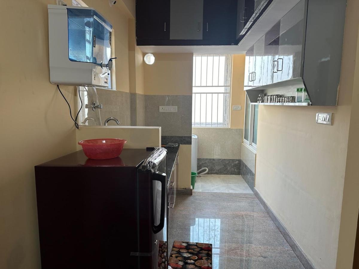 Wonderful 2bhk 950m From Jp Nagara Metro 3rd Floor *