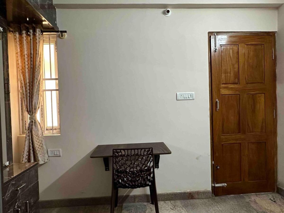 Wonderful 2bhk 950m From Jp Nagara Metro 1stflr101 * Bangalore
