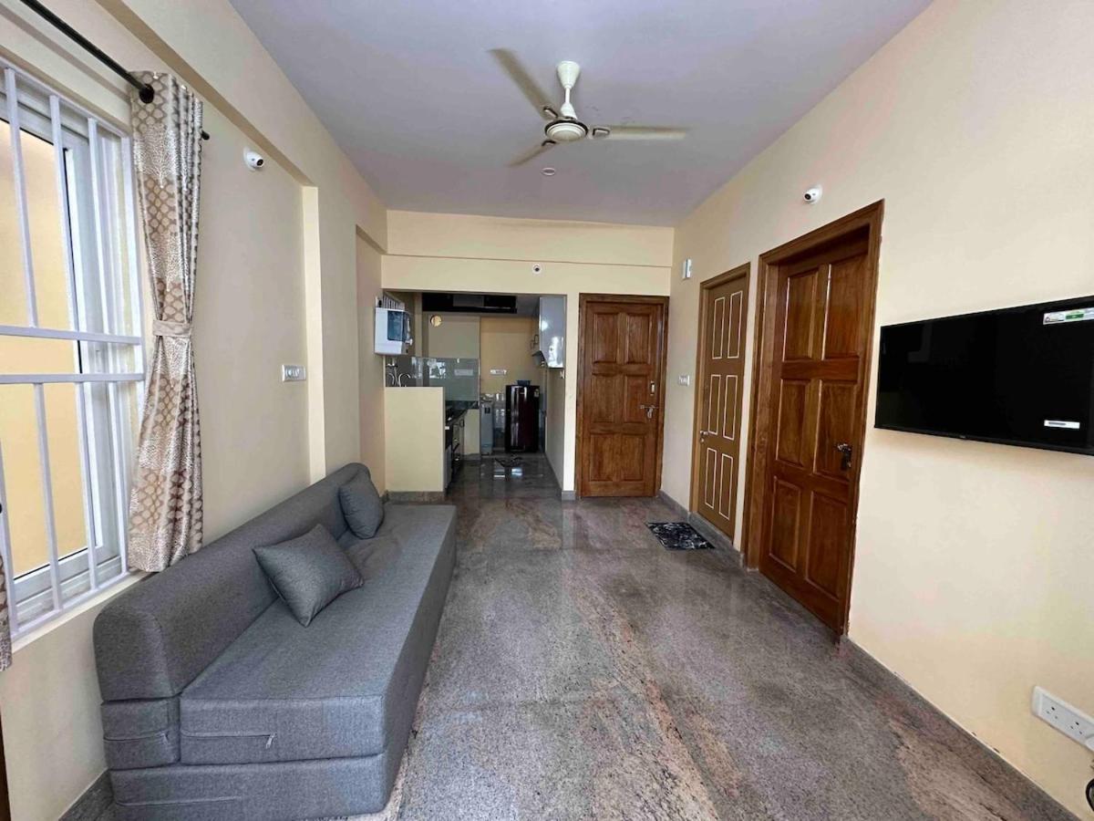 Wonderful 2bhk 950m From Jp Nagara Metro 1stflr101 * Bangalore