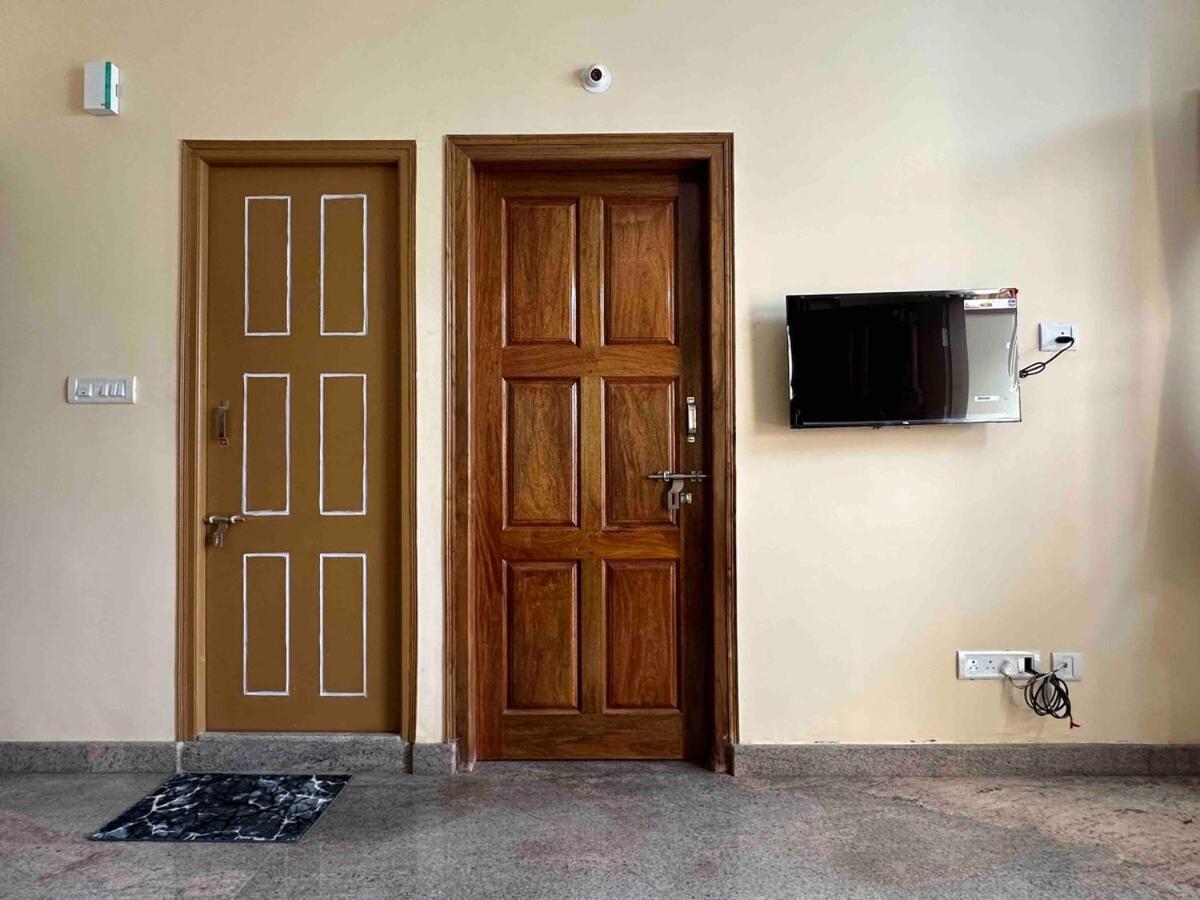 Wonderful 2bhk 950m From Jp Nagara Metro 1stflr101 *