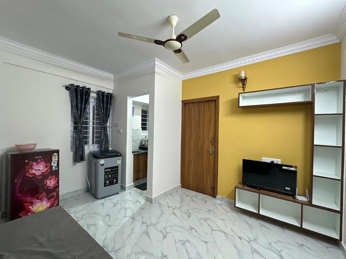 1bhk Near Sarjapur Road With Lift 202 Apartment