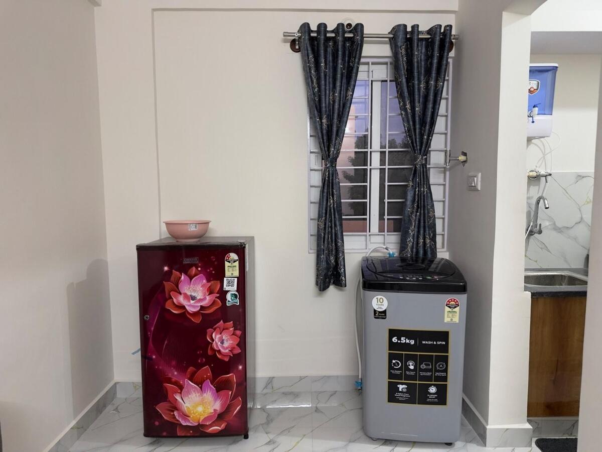 Apartment 1bhk Near Sarjapur Road With Lift 102 *