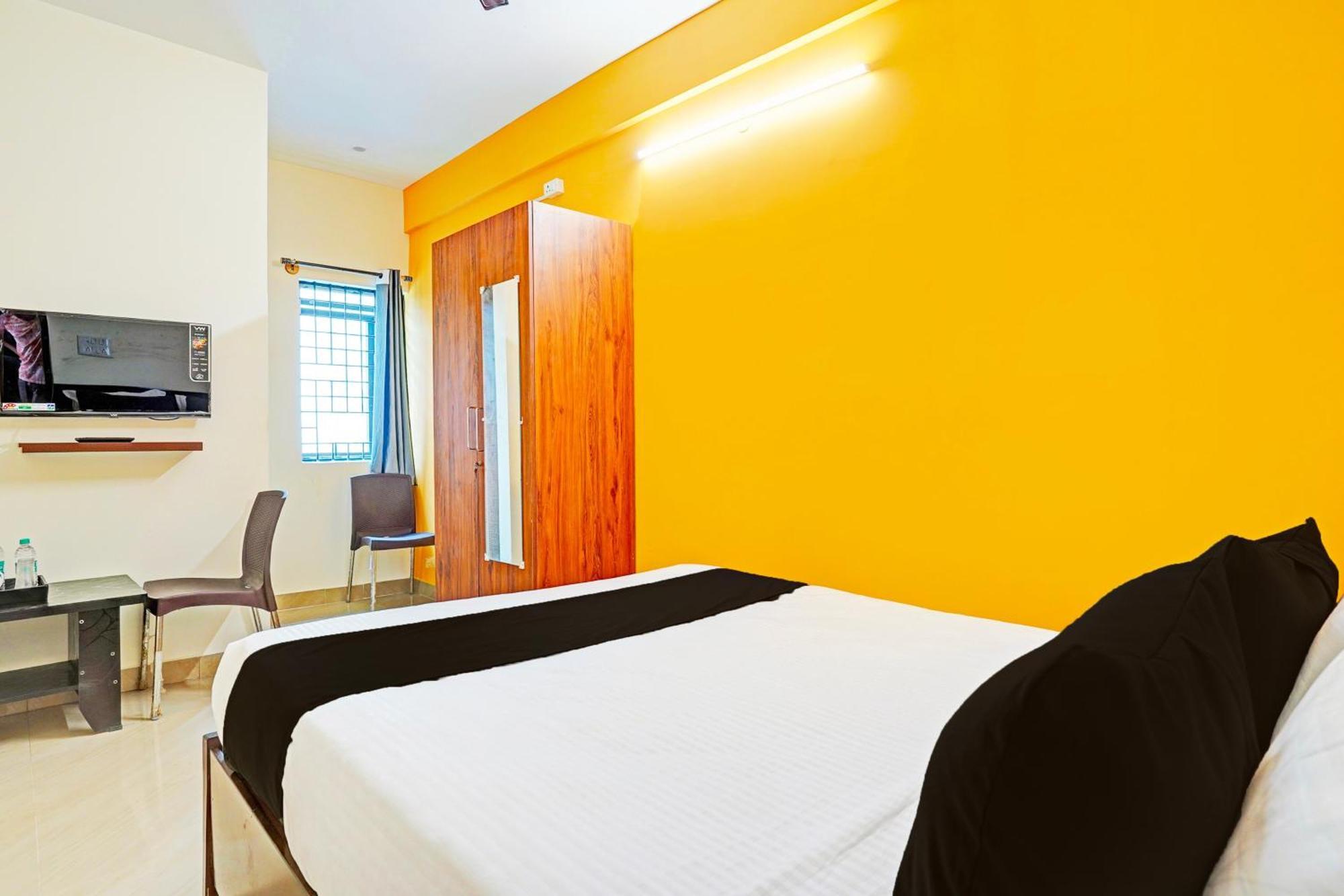 O Jk Blue Rock Comforts Hotel Bangalore