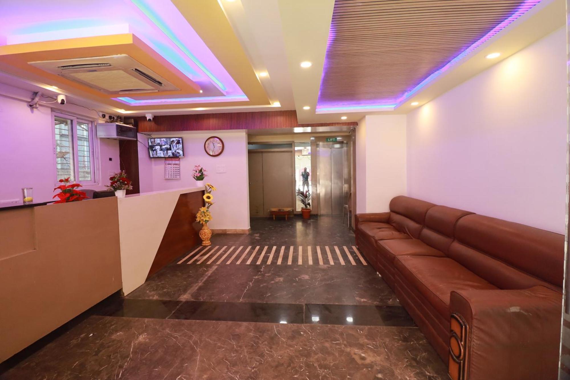 Sri Vishnu Hotel