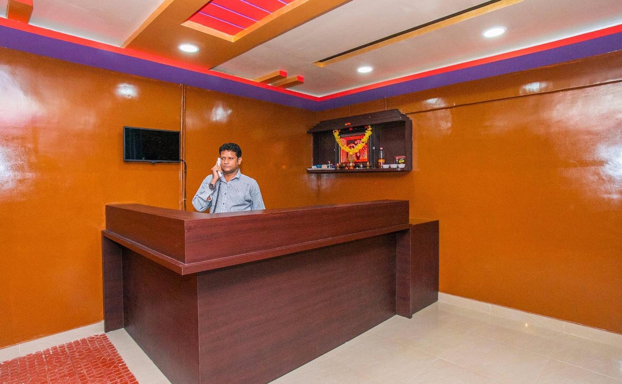 O Sri Hari Premium Comforts Near Sandhya Digital K Theatre Hotel Bangalore