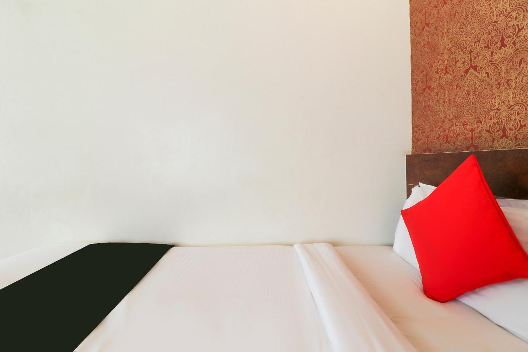 Hotel O Status Executive Room's 3*