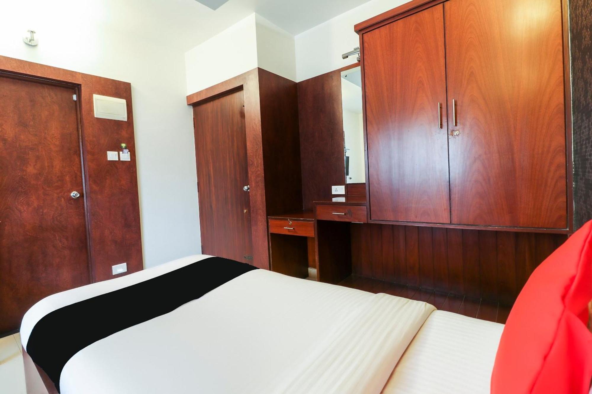 O Status Executive Room's 3*