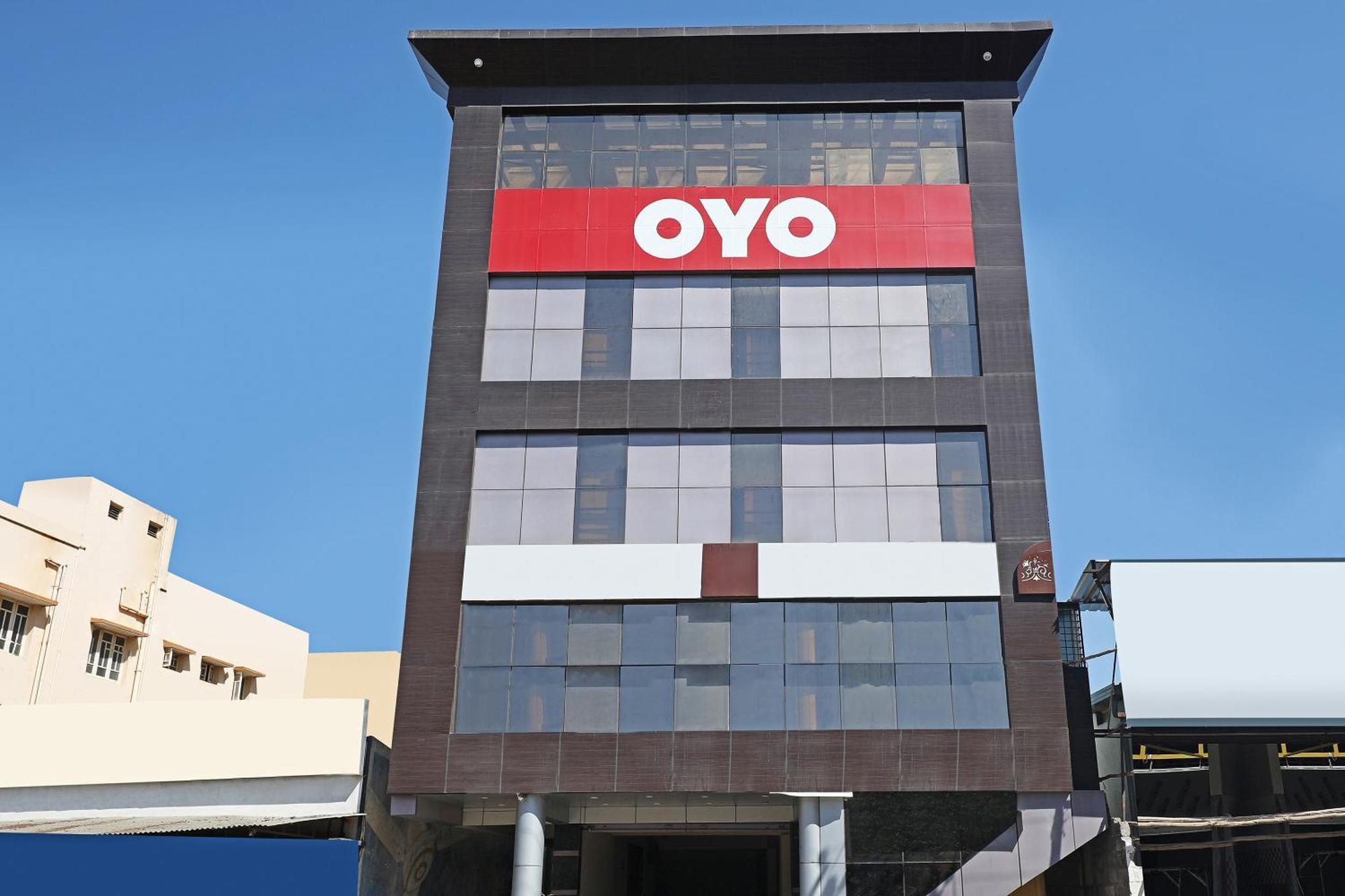 Hotel O Utsav Palace 4*