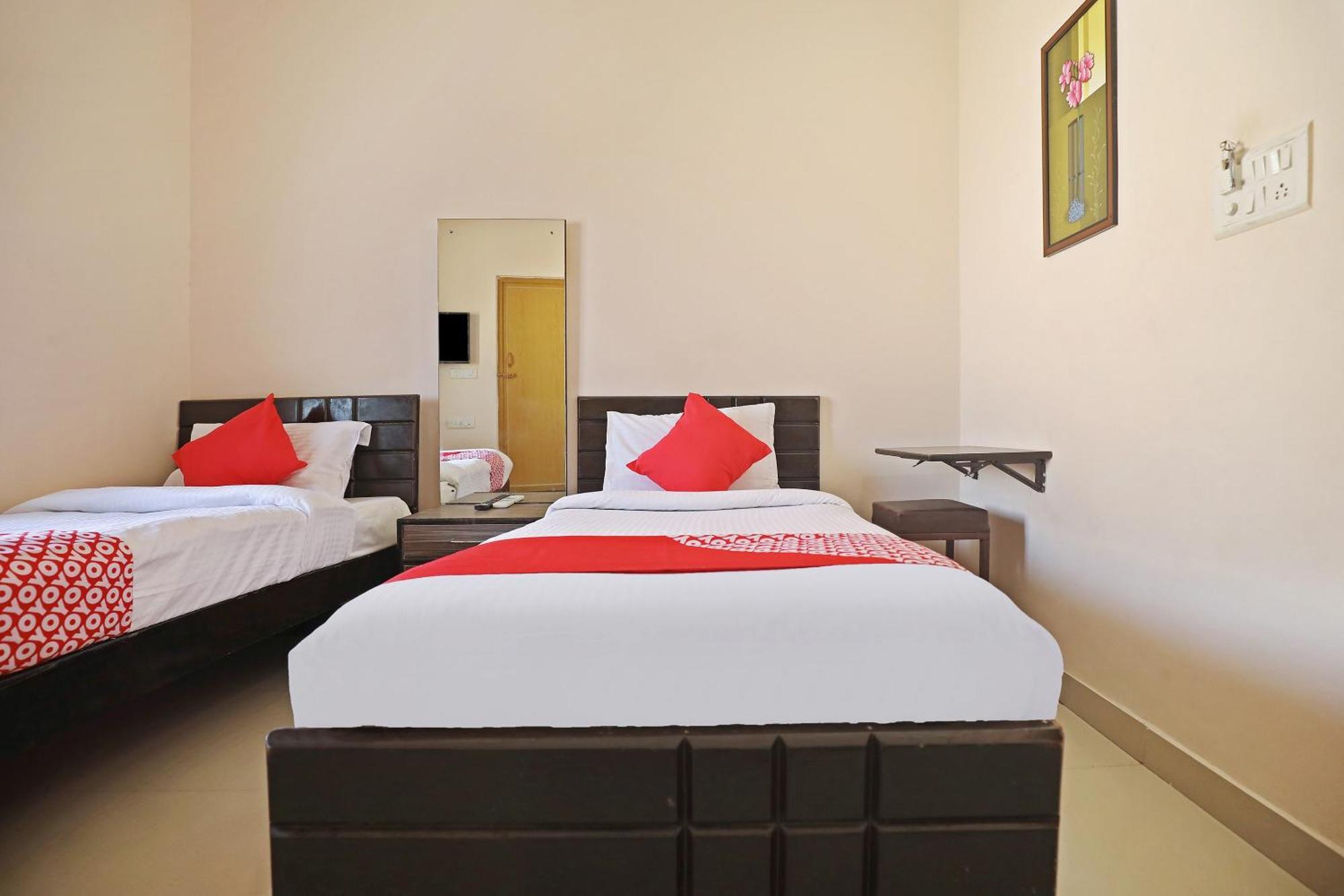Hotel O Utsav Palace