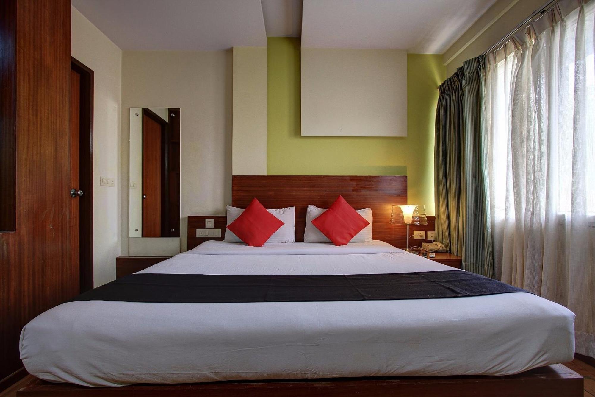 Hotel Collection O Sri Sai Palace 4*