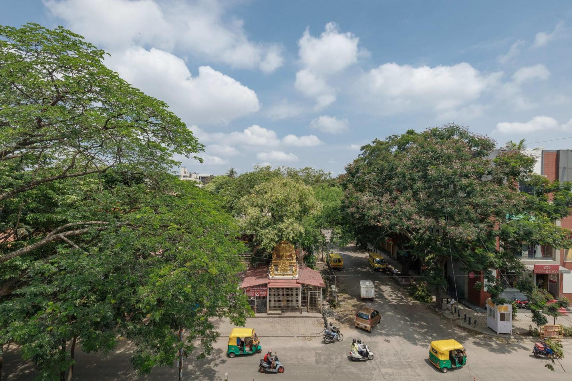 The Nebula By Red Olive4th Block Jayanagarhcg * Bangalore