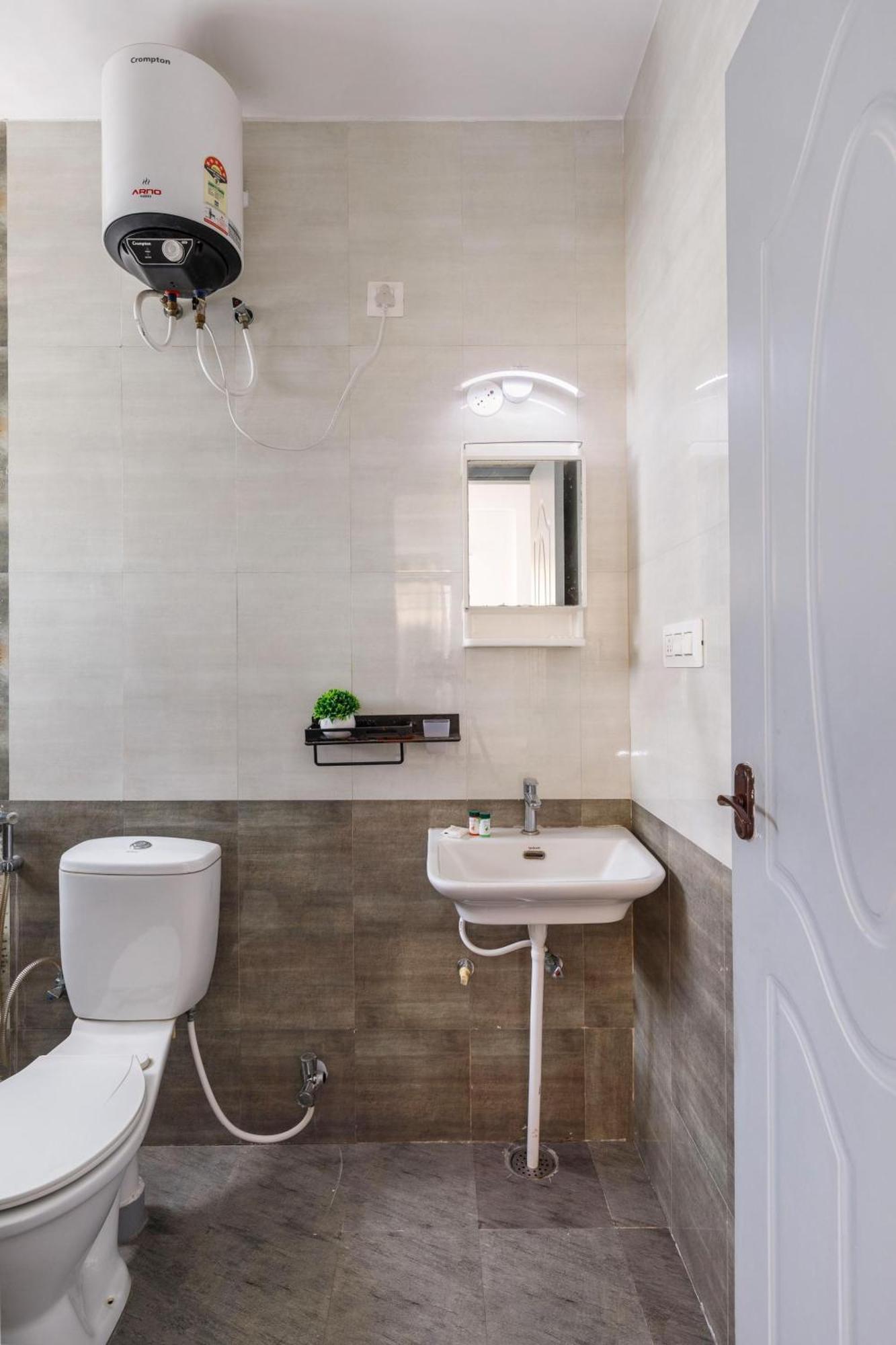 The Nebula By Red Olive4th Block Jayanagarhcg Apartment