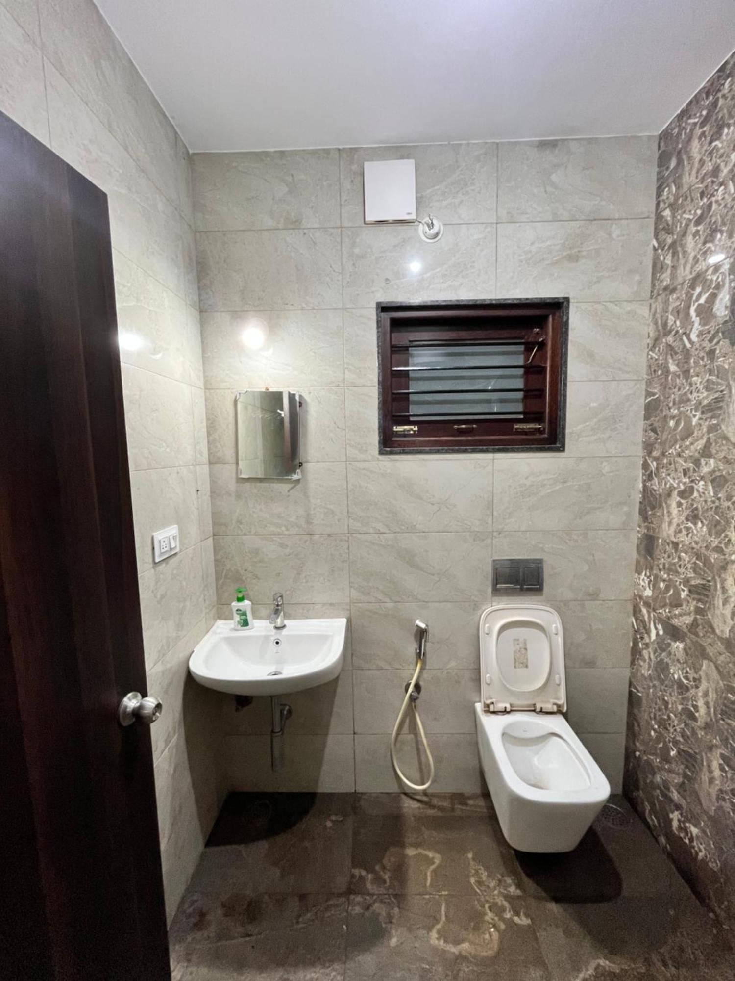 2 Beds, Hsr Layout, Smart Tv & Free Ott, Game Room, Library *