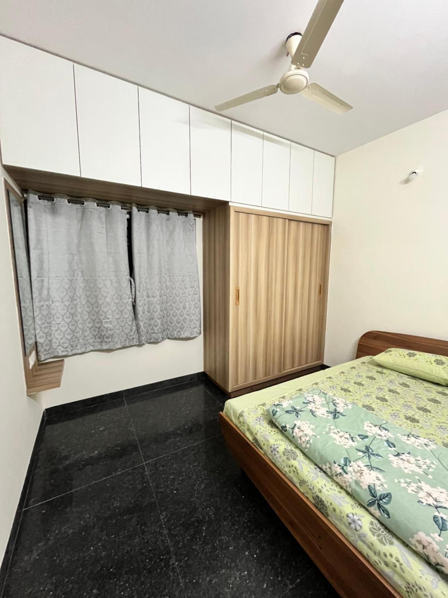 2 Beds, Hsr Layout, Smart Tv & Free Ott, Game Room, Library Bangalore