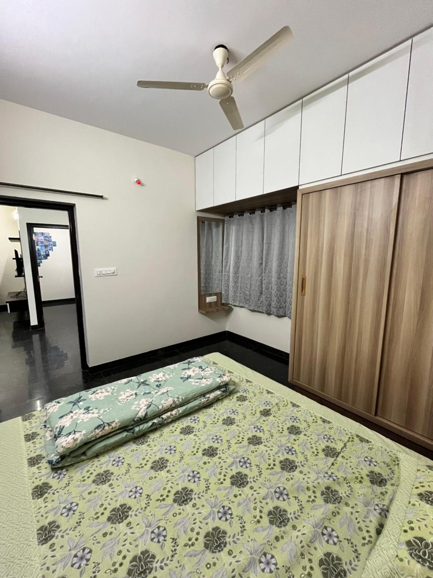 2 Beds, Hsr Layout, Smart Tv & Free Ott, Game Room, Library Bangalore