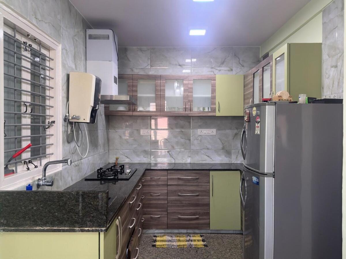 Comfort Living A On 2nd Floor Shared Area *