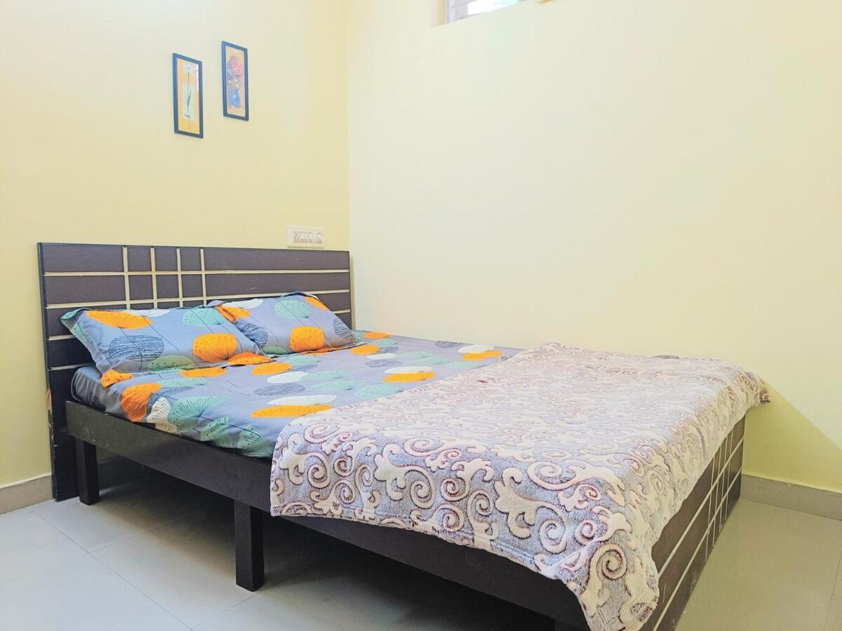 1bhk Near Iimb On Gf Apartamento *