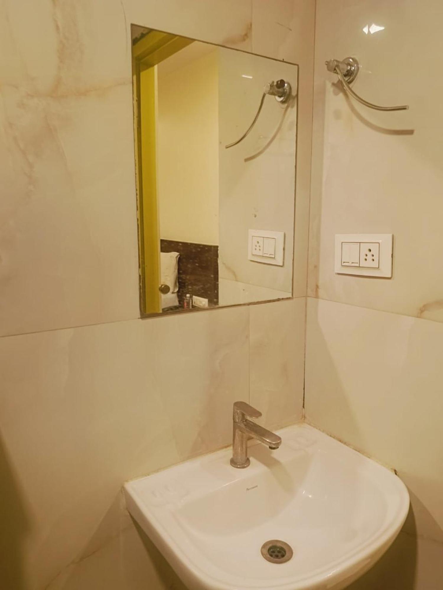 Octave Royalwood Premier Hotel Bangalore