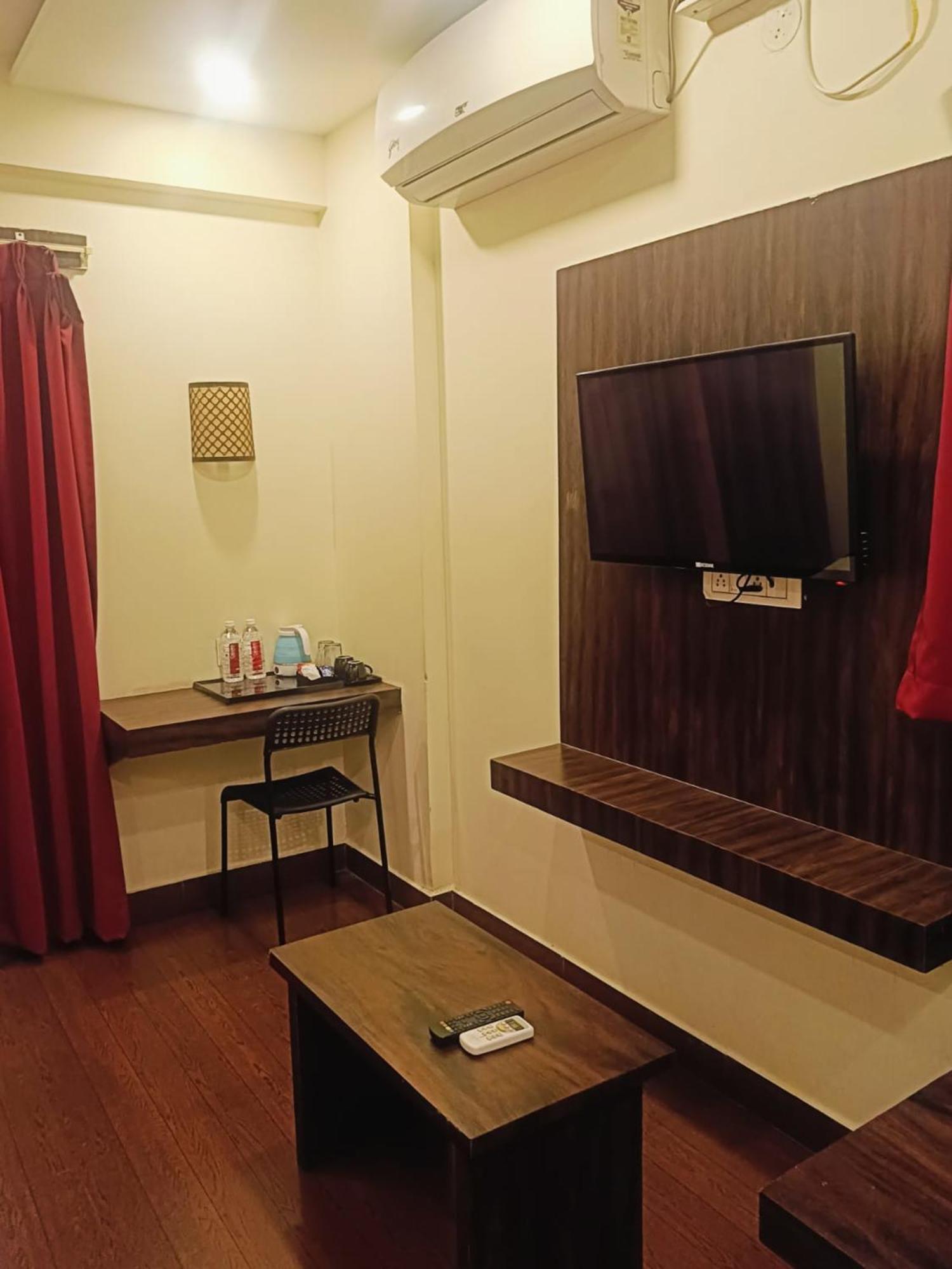 Octave Royalwood Premier 3*