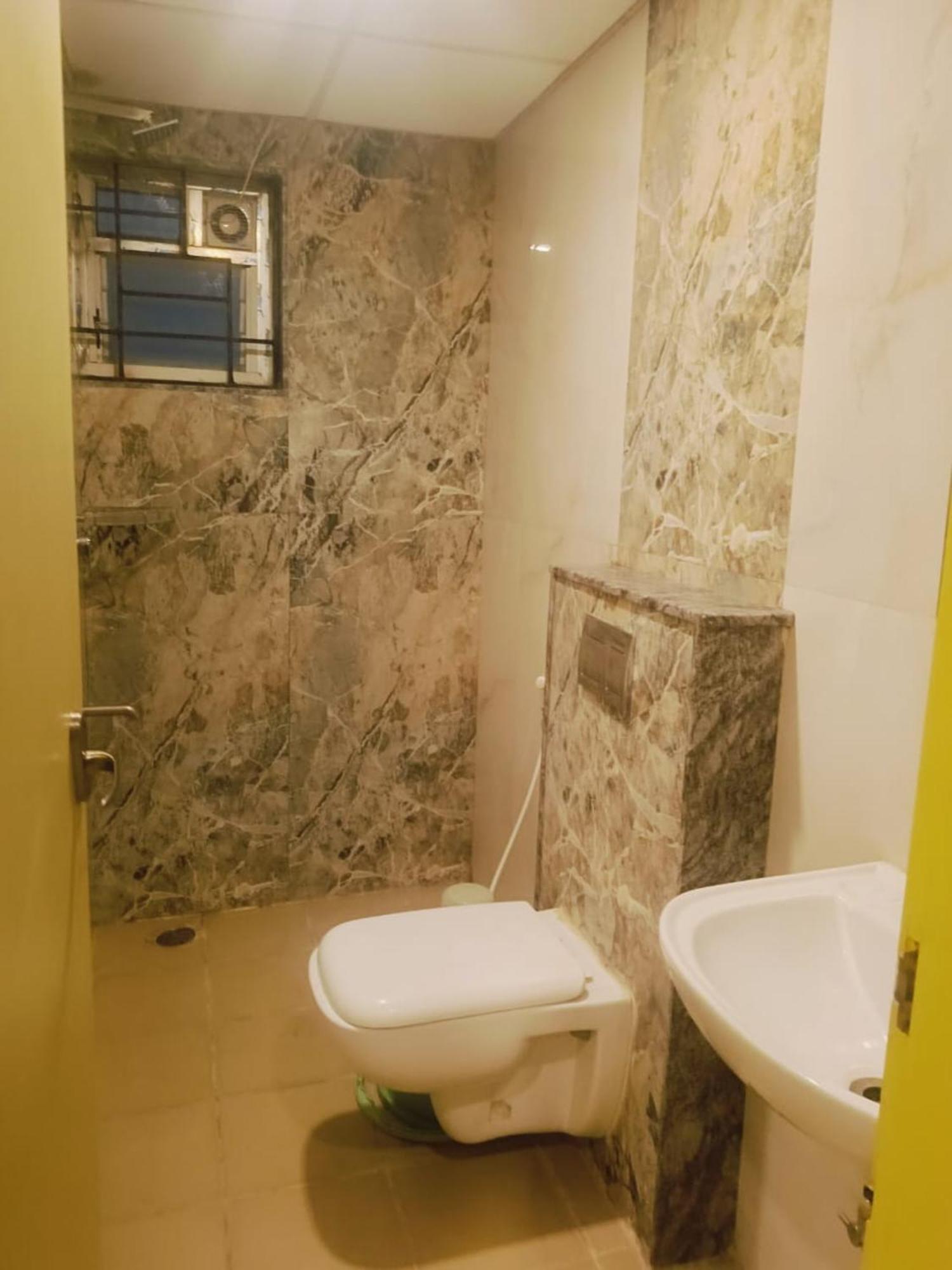 Octave Royalwood Premier 3* Bangalore