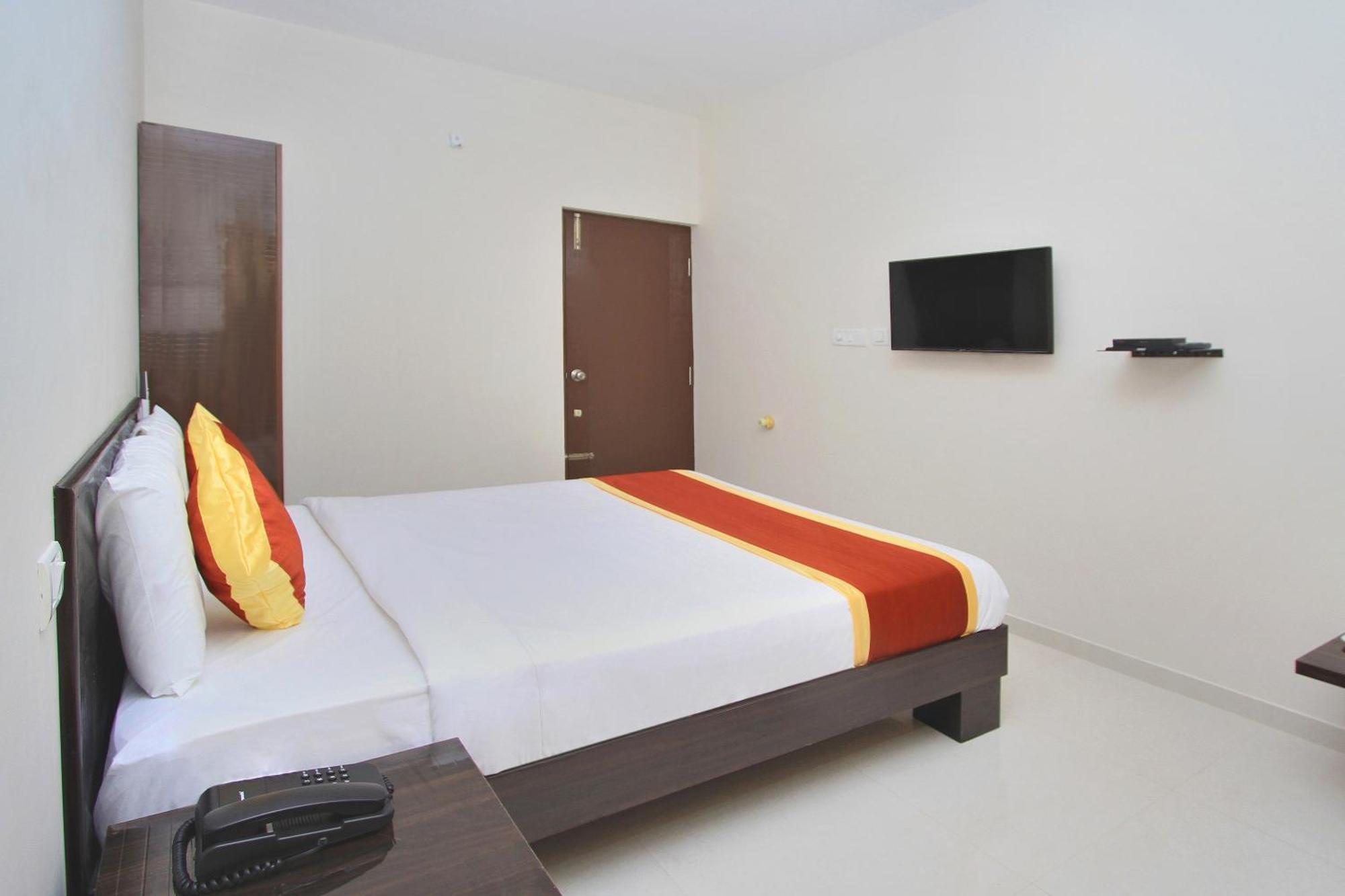 Hotel O Manu Residency