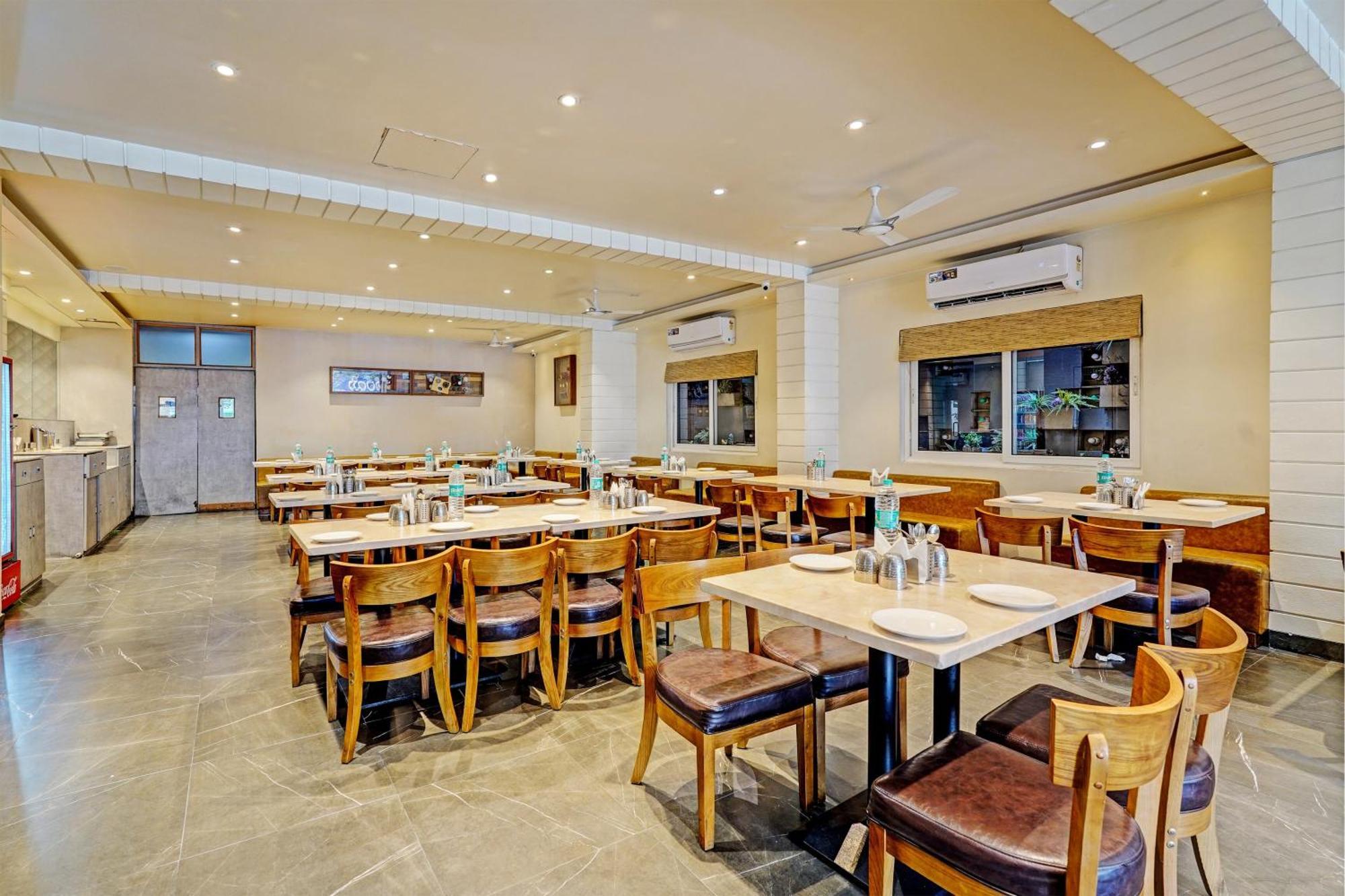 Townhouse Oak Clove Boutique Rajaji Nagar Near Lulu Mall Bangalore