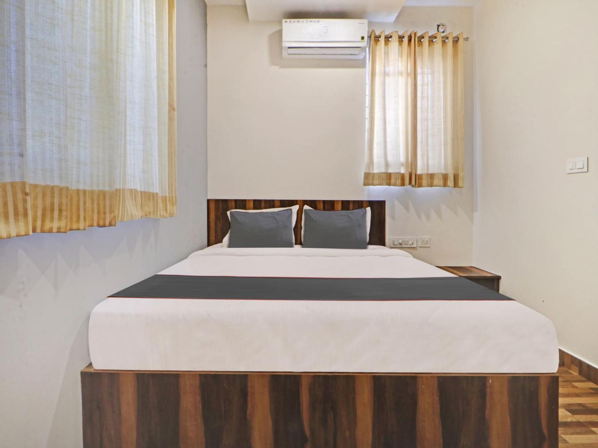 Hotel Collection O Dhruvas Residency