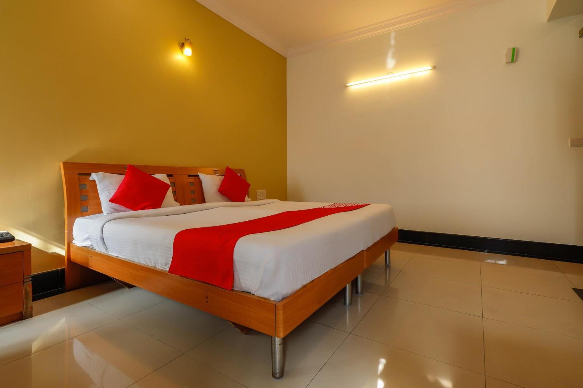 Hotel Collection O Emara Grand