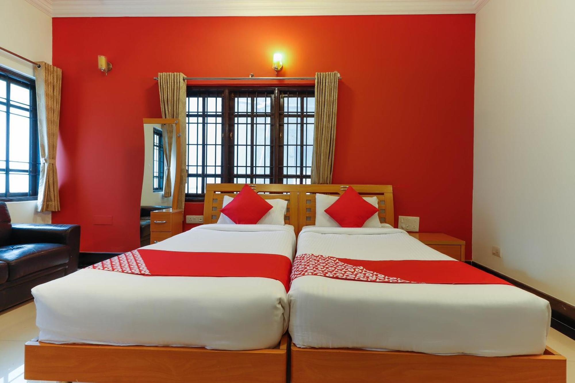 Hotel Collection O Emara Grand 4*