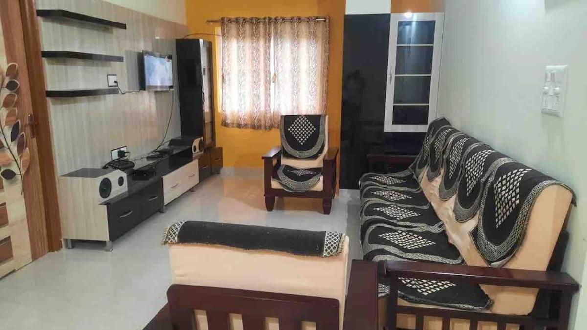 Ample 2bhk 2nd Floor Exclusively With Carpark Apartment *