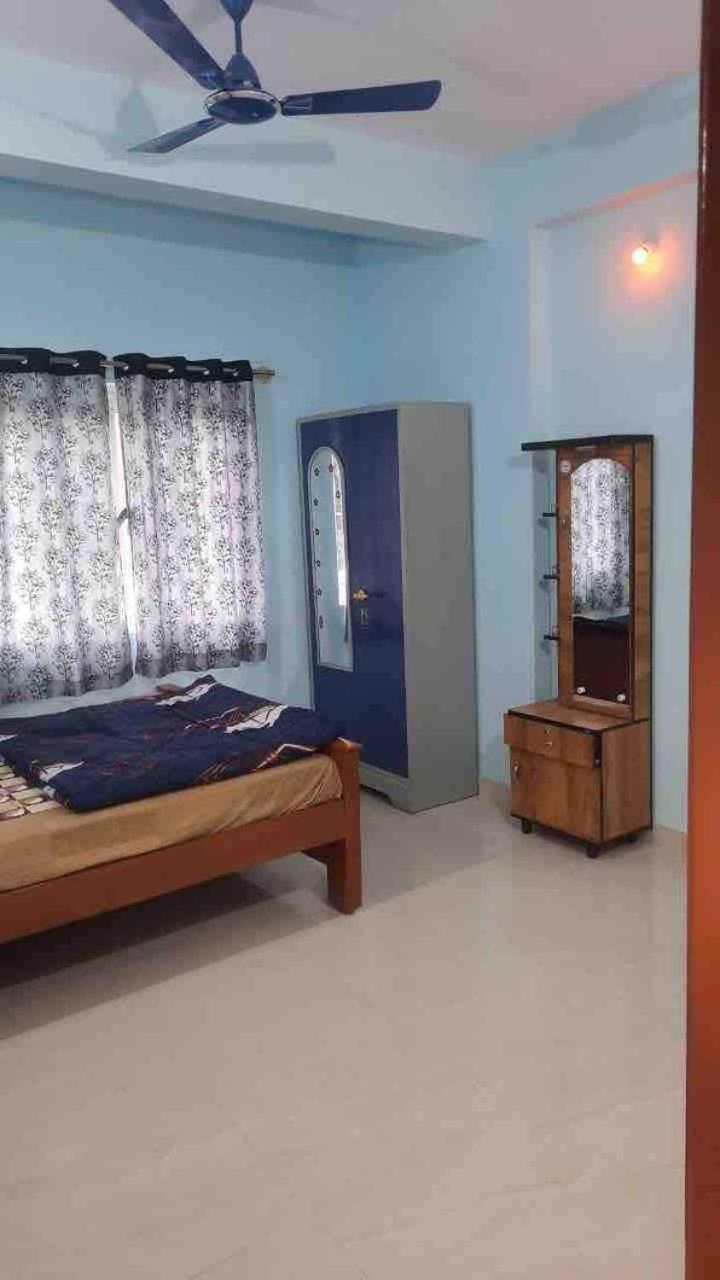 Apartment Ample 2bhk 2nd Floor Exclusively With Carpark